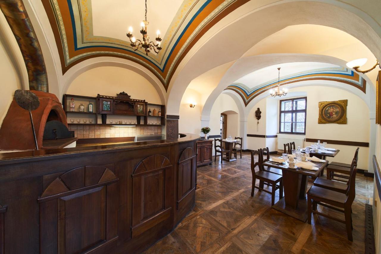 Penzion Zámek Lešany Netvořice Esterno foto