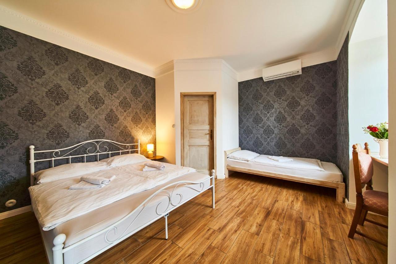 Penzion Zámek Lešany Netvořice Esterno foto
